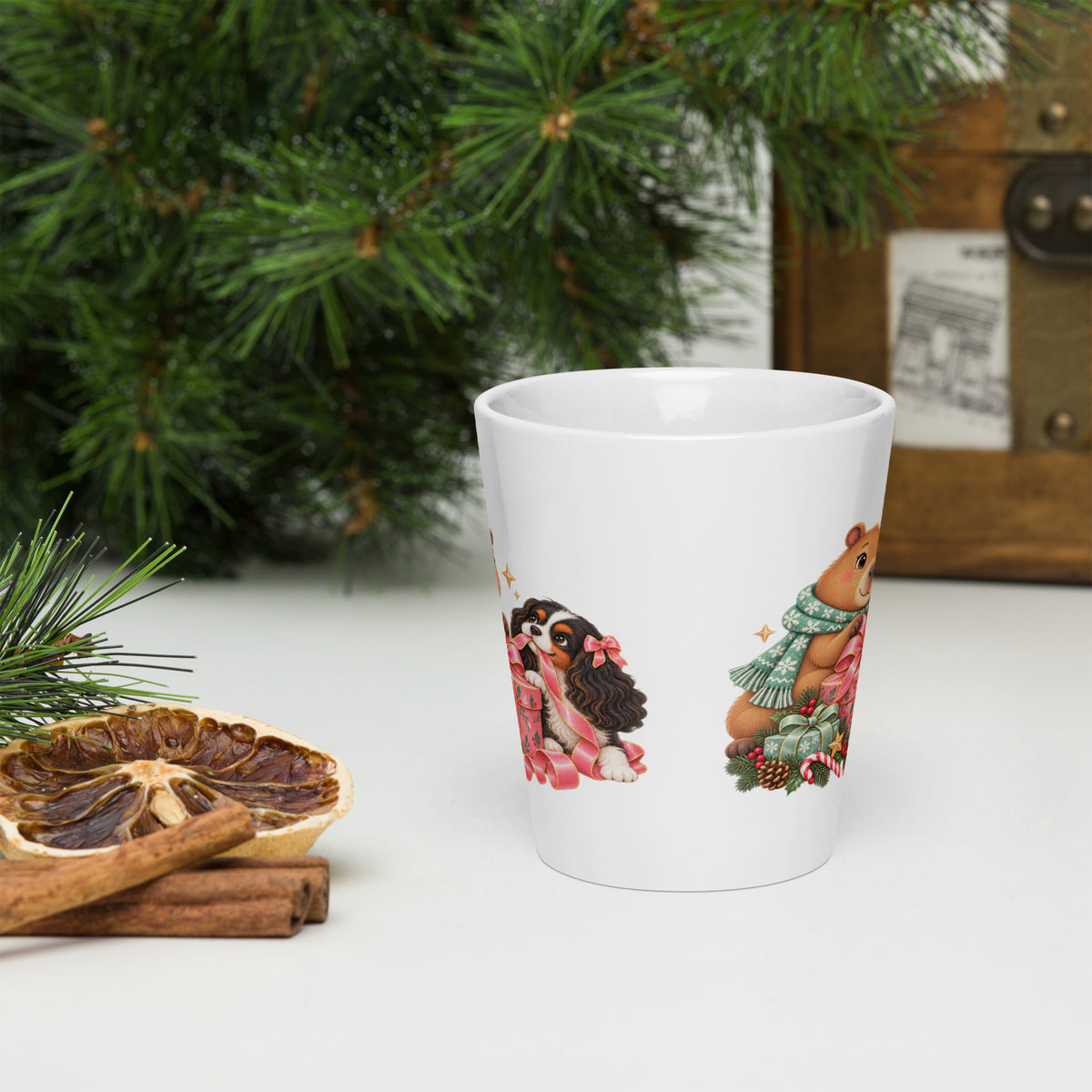 Capy & Cavi Weihnachtstasse – Vorderansicht